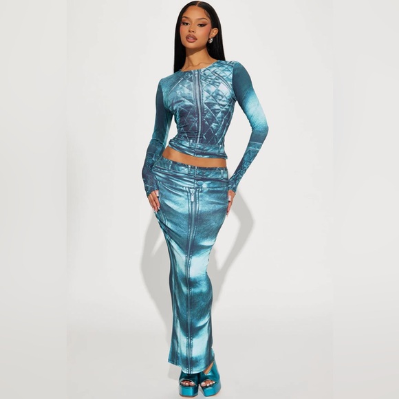 Fashion Nova Dresses & Skirts - Fashion Nova Teal Spandex Printed Skirt Set